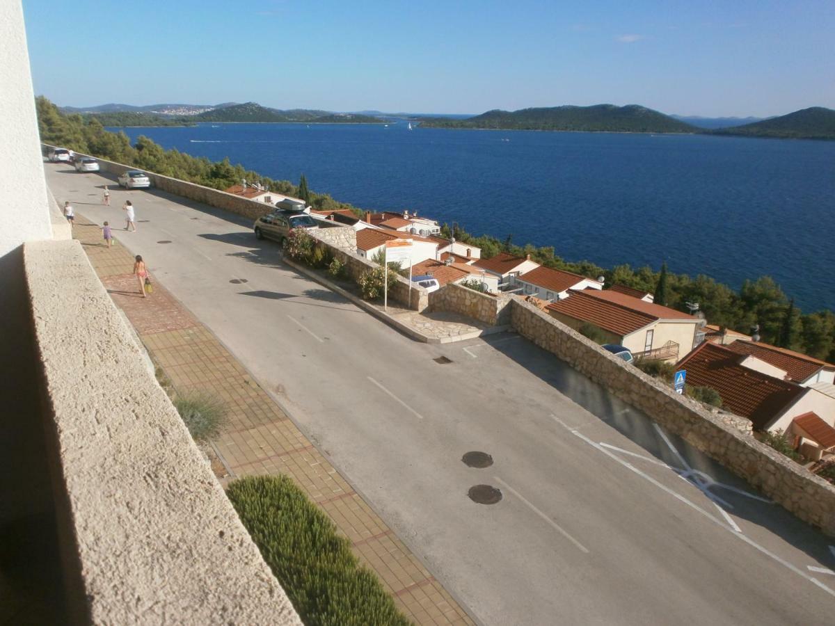 Apartment Marine Drage Bagian luar foto