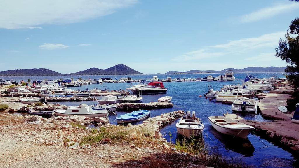 Apartment Marine Drage Bagian luar foto